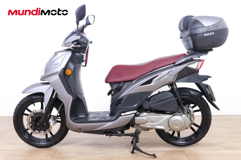 Motorbike image 5