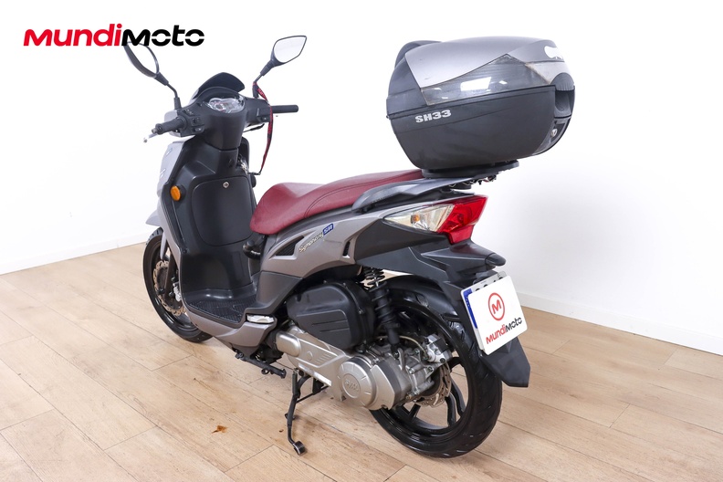 Motorbike image 6