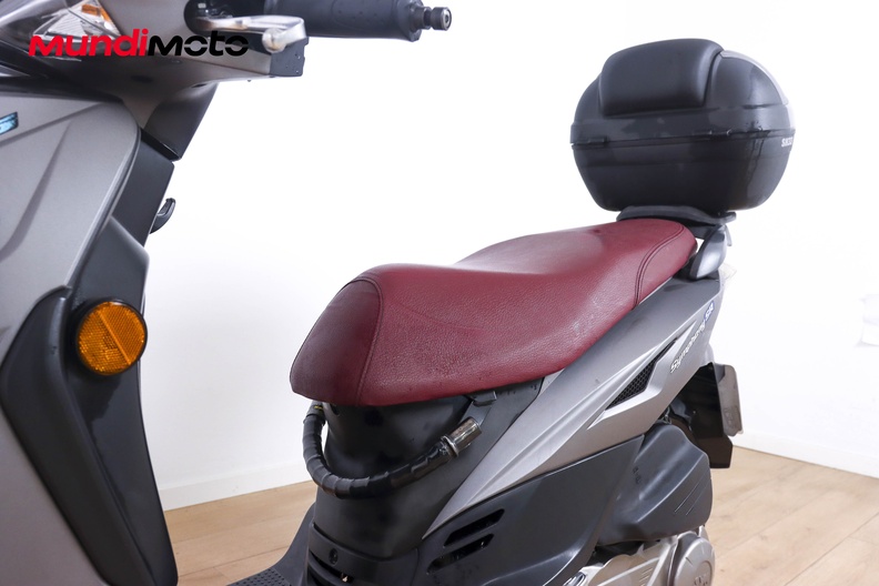 Motorbike image 8