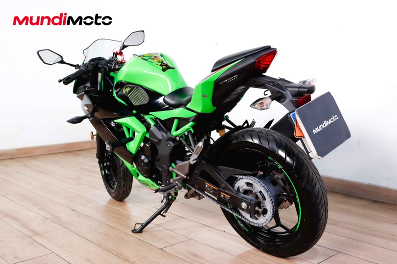 Motorbike image 6