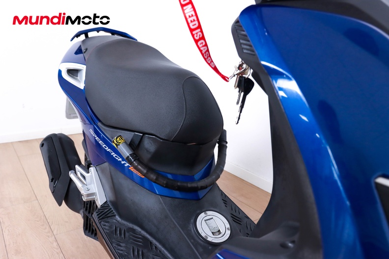 Motorbike image 12