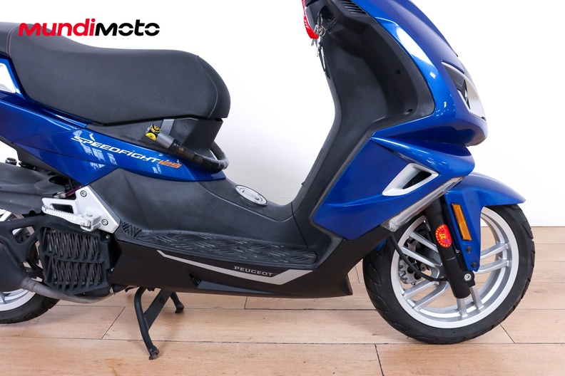 Motorbike image 13