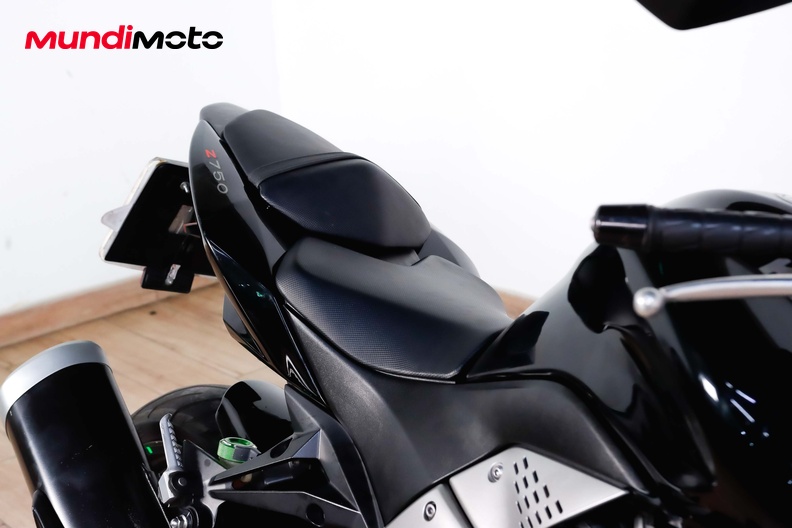 Motorbike image 13