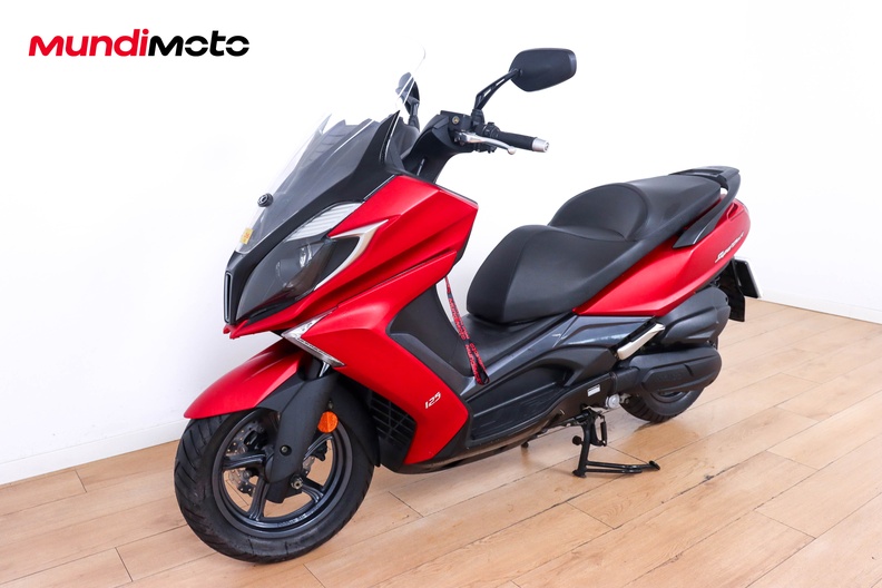 Motorbike image 7