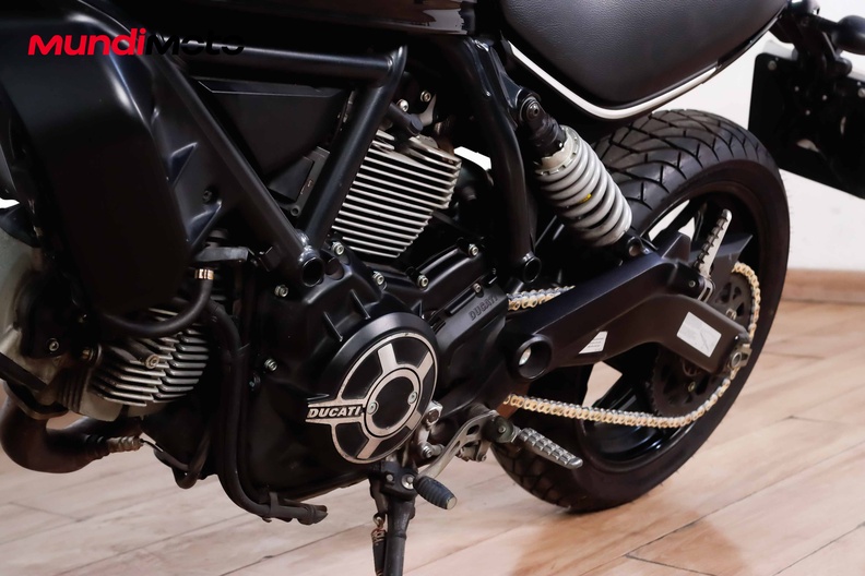 Motorbike image 8