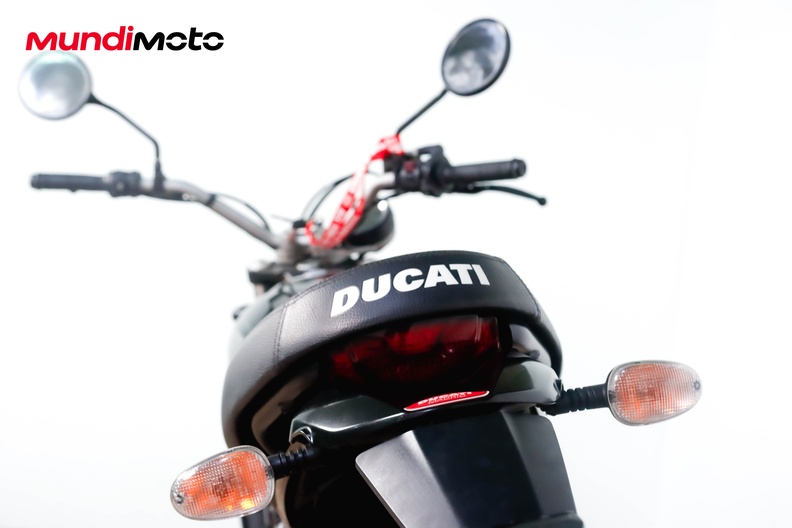 Motorbike image 9