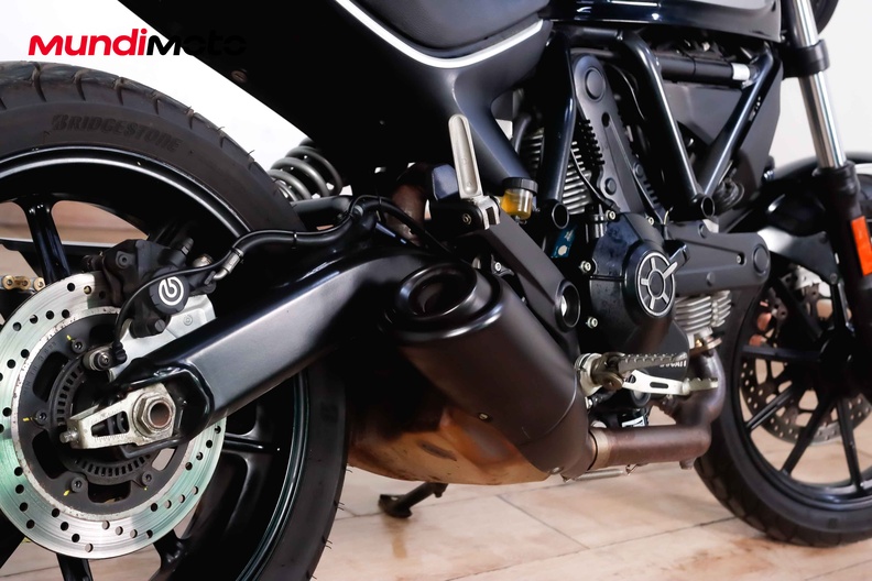 Motorbike image 3