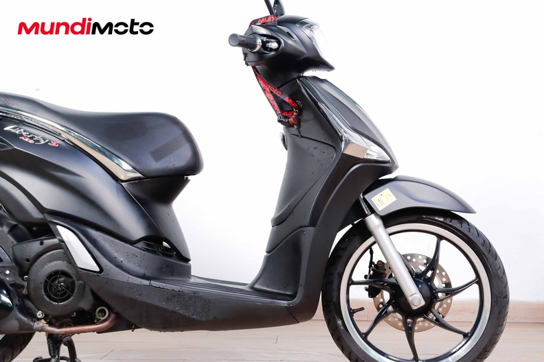 Motorbike image 12