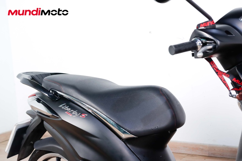 Motorbike image 13