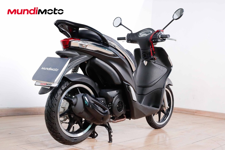 Motorbike image 2
