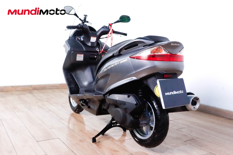 Motorbike image 6