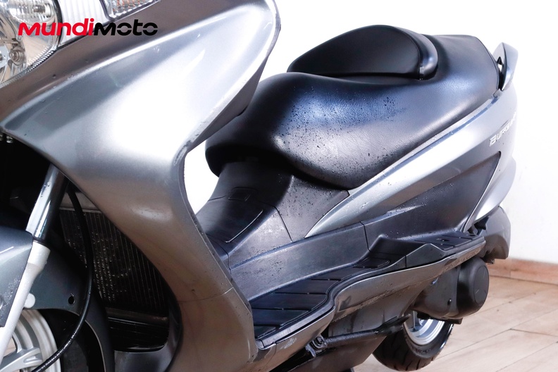 Motorbike image 8