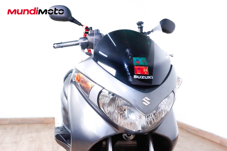 Motorbike image 4