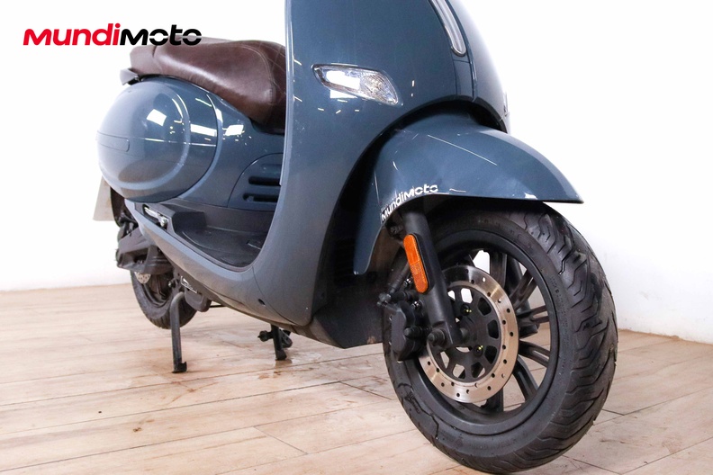 Motorbike image 13