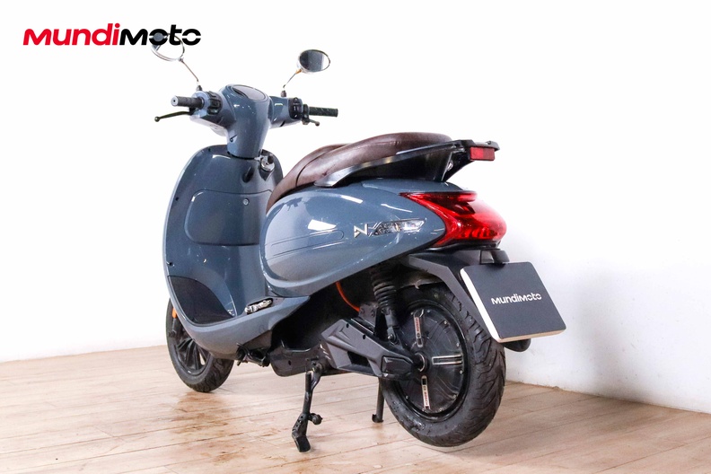 Motorbike image 6