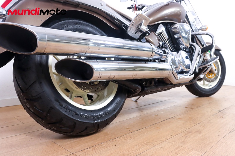 Motorbike image 3