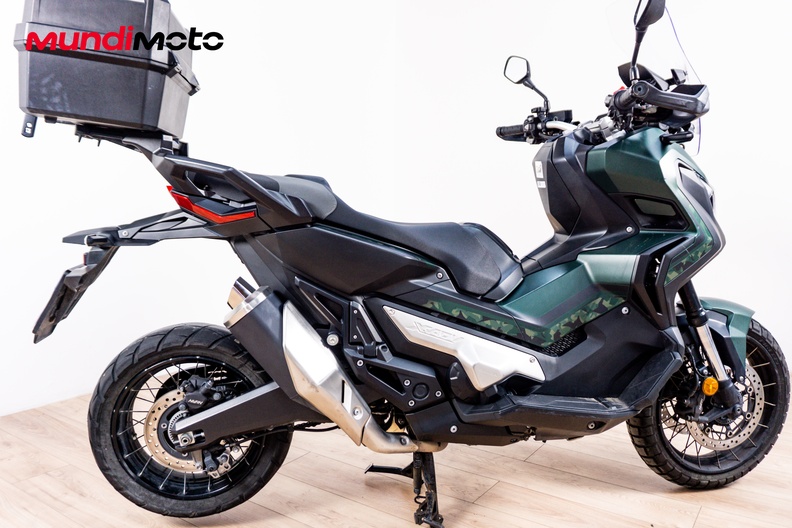 Motorbike image 5