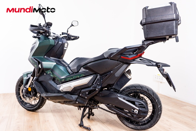 Motorbike image 7