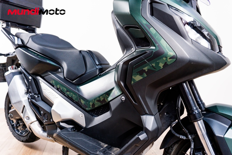 Motorbike image 4