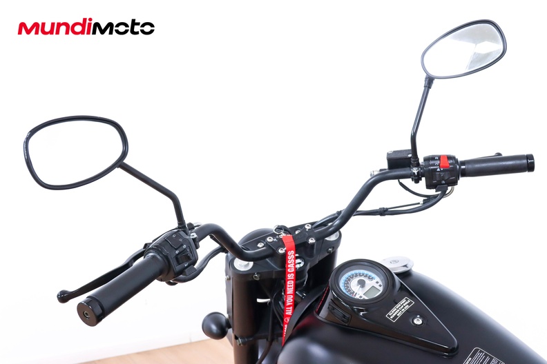 Motorbike image 10