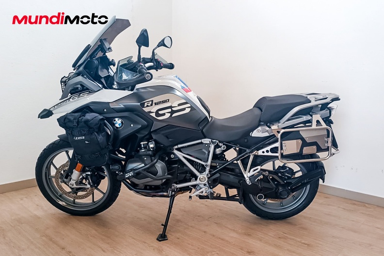 Motorbike image 5