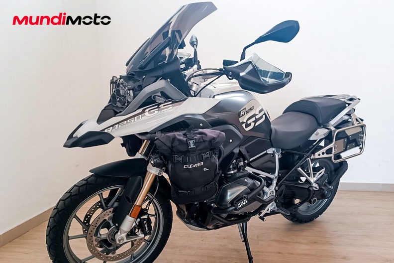 Motorbike image 6