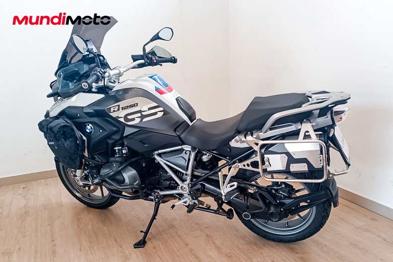 Motorbike image 7
