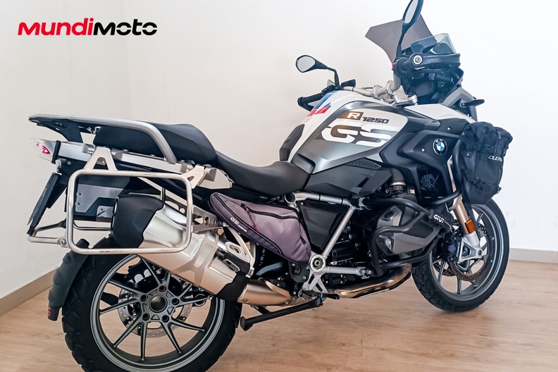 Motorbike image 2