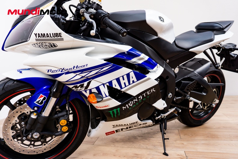 Motorbike image 9