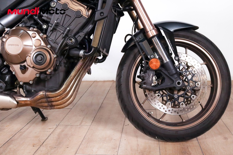 Motorbike image 13