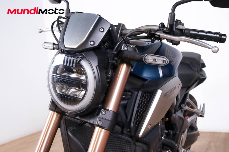 Motorbike image 8