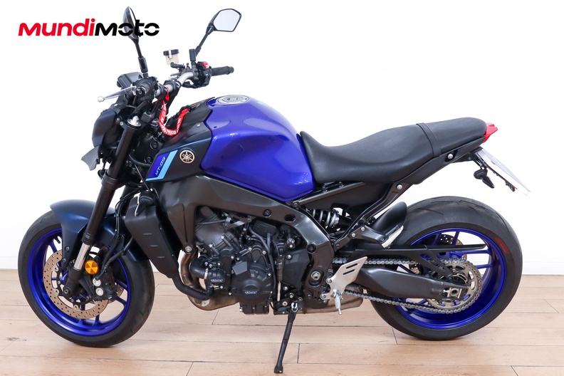 Motorbike image 5