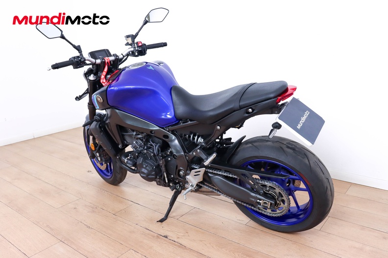 Motorbike image 6