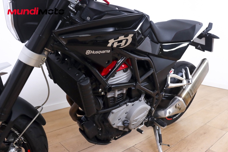 Motorbike image 8