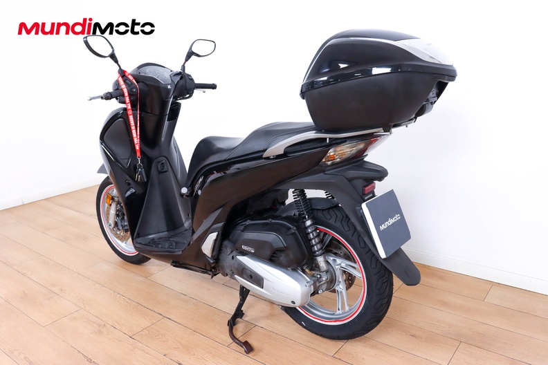 Motorbike image 6