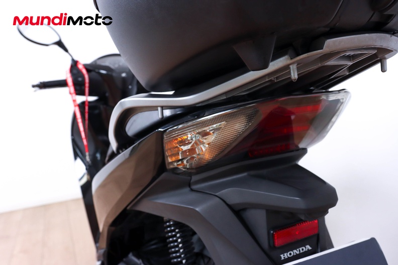 Motorbike image 9