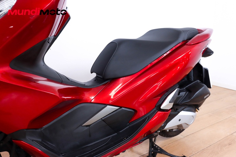 Motorbike image 8