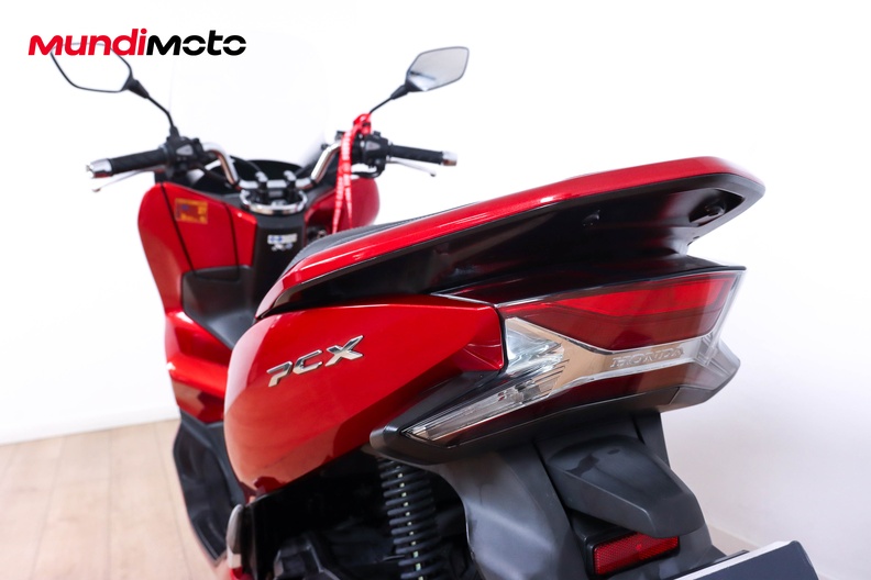 Motorbike image 9