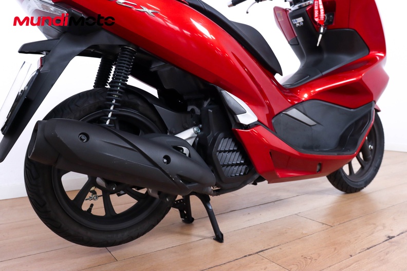 Motorbike image 3