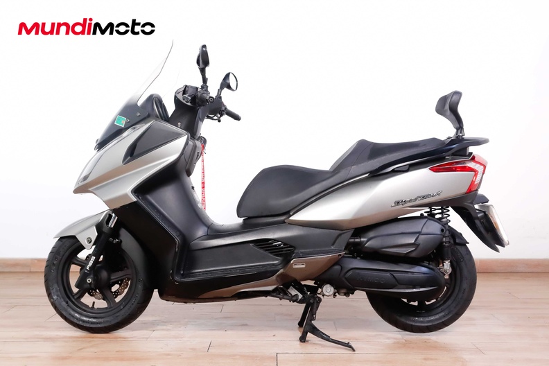 Motorbike image 5