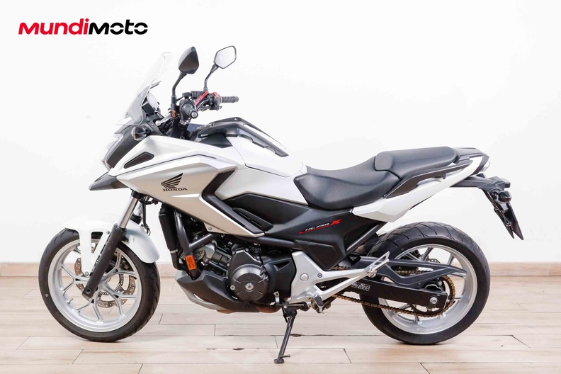 Motorbike image 5