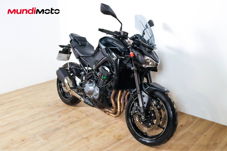 https://assets.mundimoto.com/images/efaf15a2-a8da-4269-9185-c7b742406c06/RIGHT_FRONT-11_medium.jpg