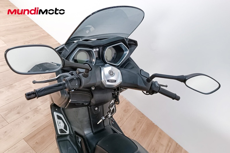 Motorbike image 10