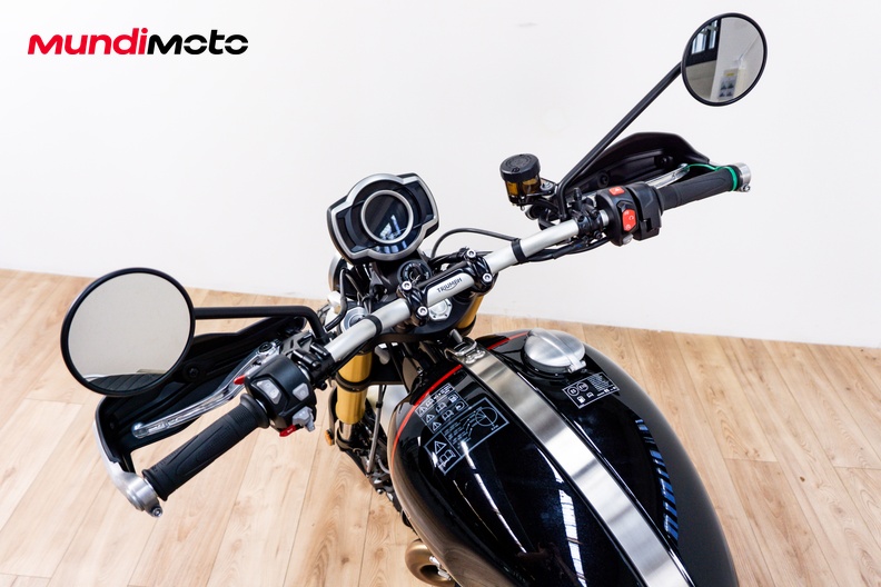 Motorbike image 10