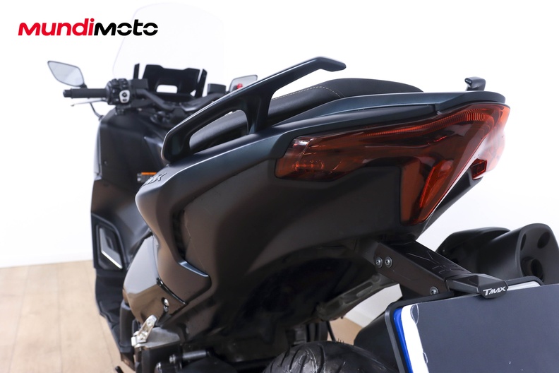 Motorbike image 9