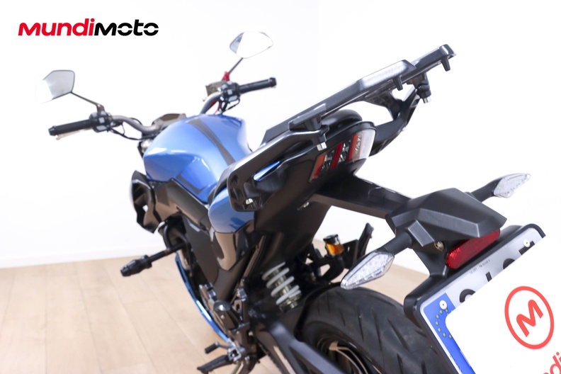 Motorbike image 9