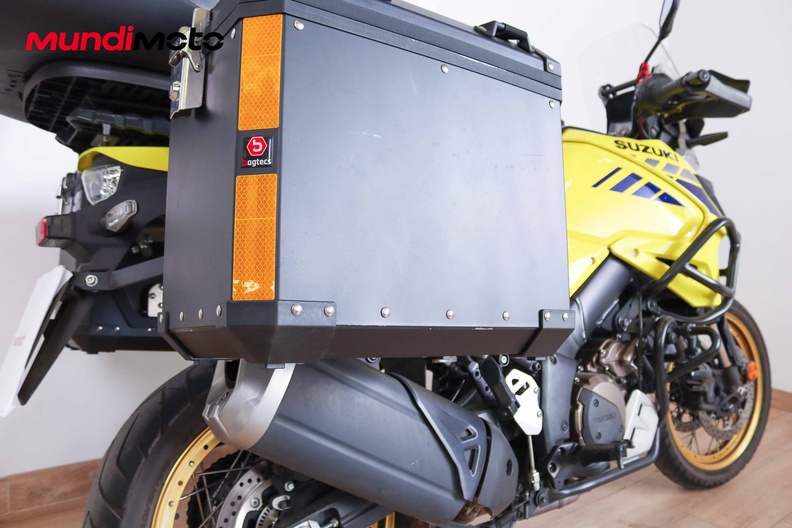Motorbike image 3