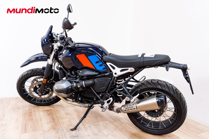 Motorbike image 7