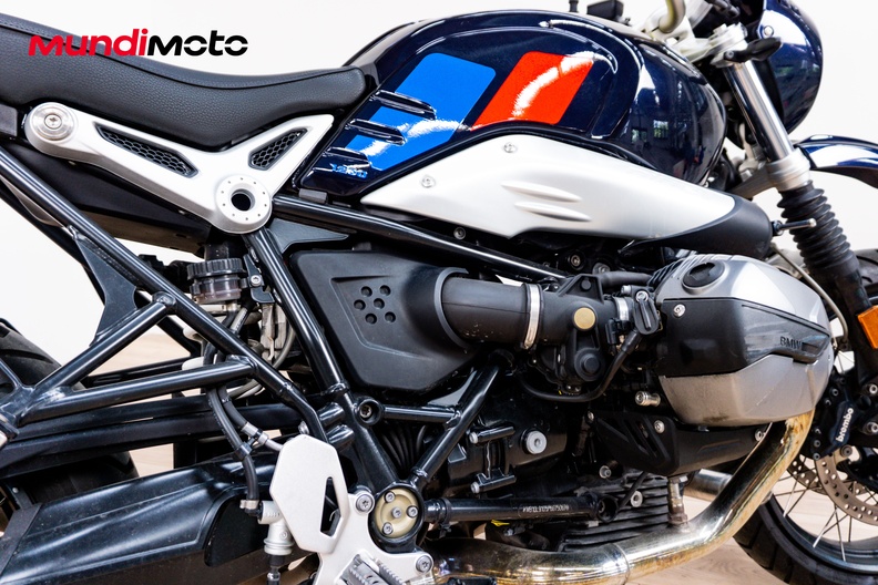 Motorbike image 3