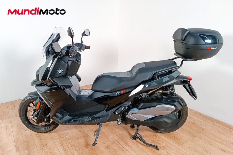 Motorbike image 5